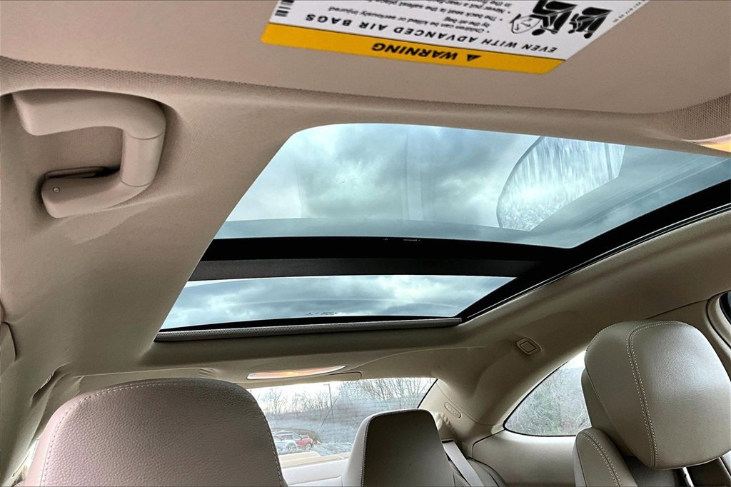 Used 2015 Mercedes-Benz C 250 Coupe image 18