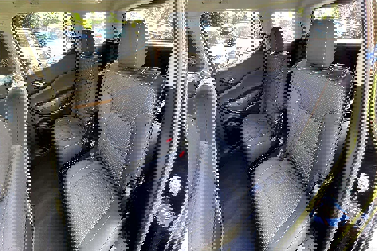 Certified 2023 GMC Acadia SLE w/ Driver Convenience Package image 25