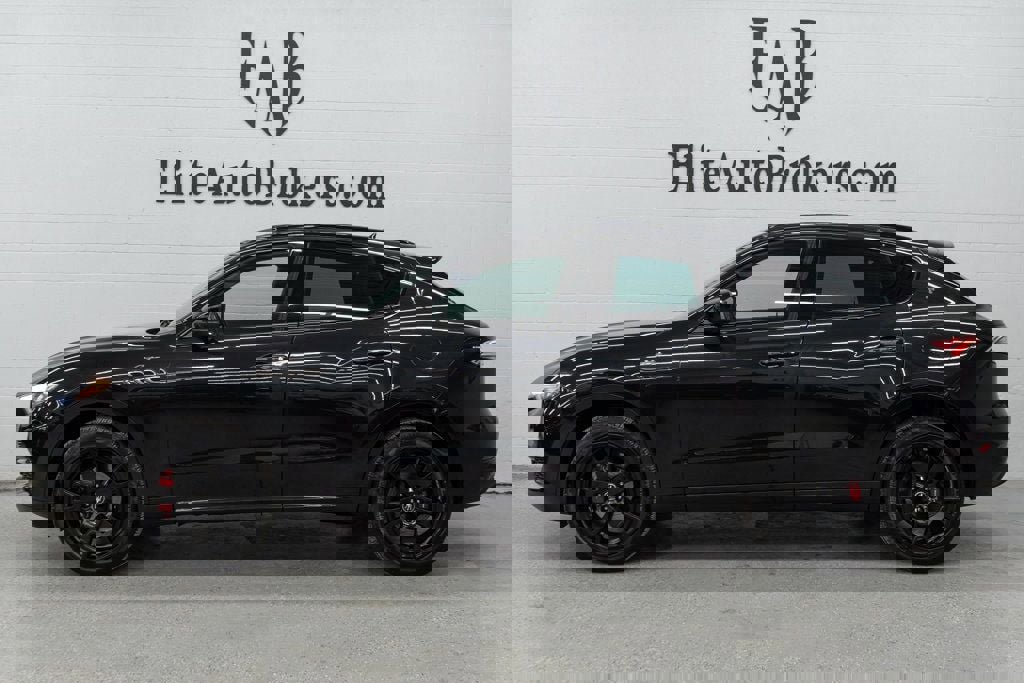 Used 2022 Maserati Levante GT image 2