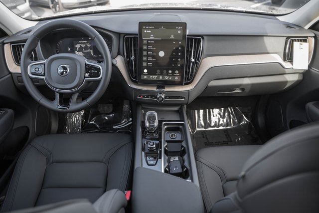New 2026 Volvo XC60 B5 Plus w/ Protection Package Premier image 20