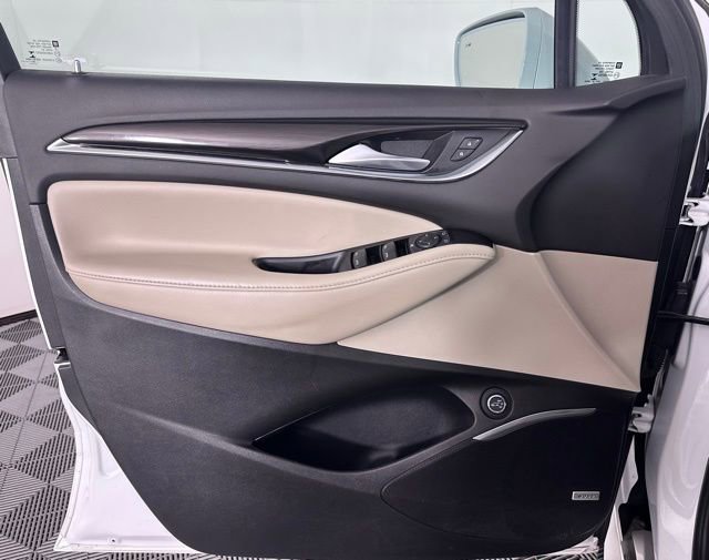 Used 2020 Buick Enclave Essence w/ Sound and Sites Package image 14