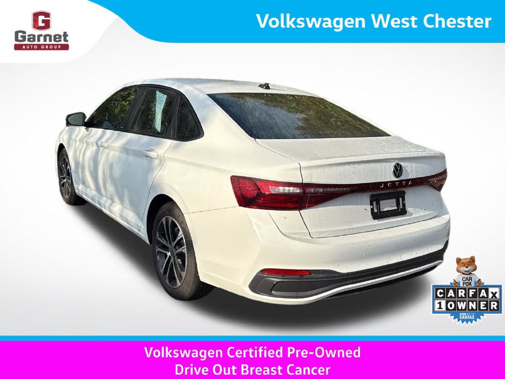 Used 2025 Volkswagen Jetta Sport FWD image 3