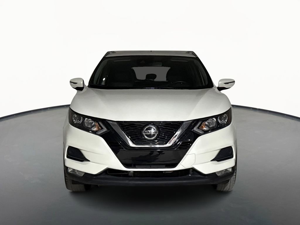 Used 2021 Nissan Rogue Sport SV FWD image 2