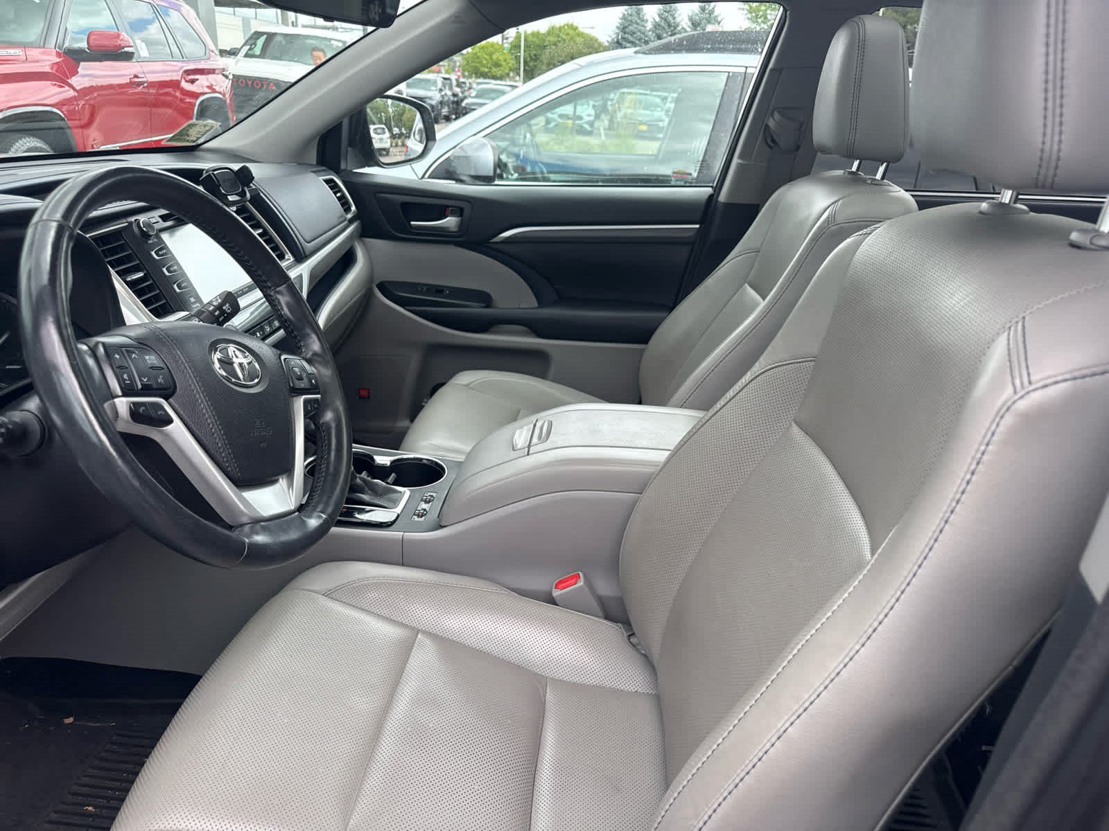 Used 2018 Toyota Highlander Limited Platinum w/ Protection Package #3 AWD/4WD image 8
