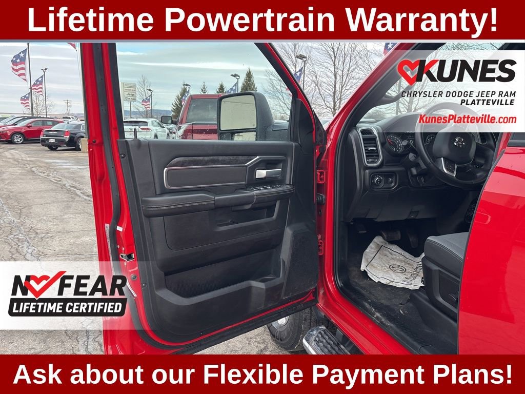 Used 2024 RAM 2500 Big Horn w/ Safety Group image 15