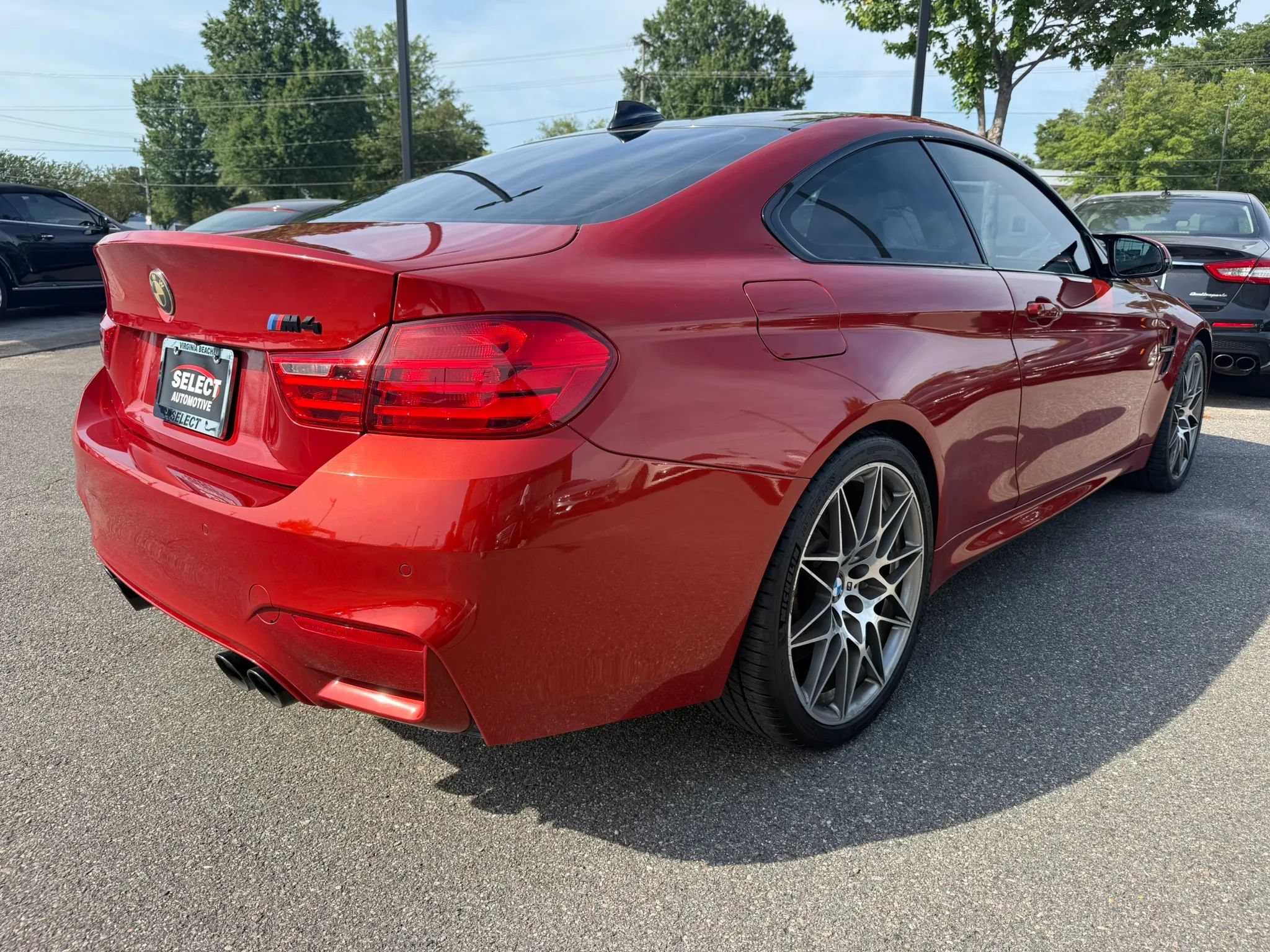 Used 2017 BMW M4 Coupe RWD image 4