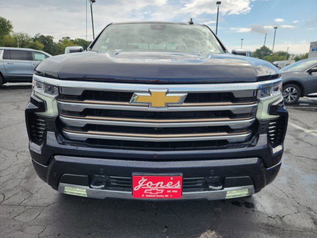 Used 2022 Chevrolet Silverado 1500 High Country w/ Z71 Off-Road Package image 8