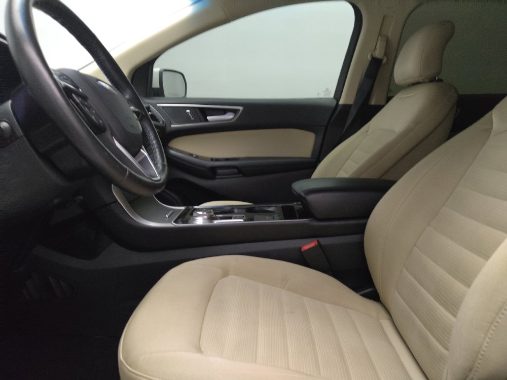 Used 2019 Ford Edge SEL FWD image 17