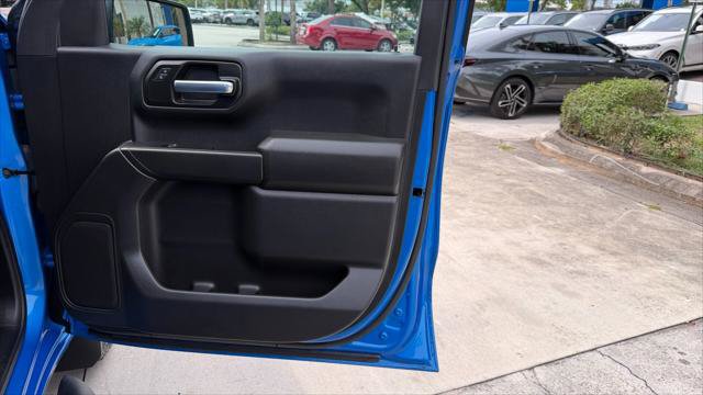 Used 2025 Chevrolet Silverado 1500 Custom w/ Turbomax Blackout Package RWD image 21