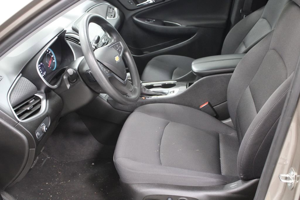 Used 2023 Chevrolet Malibu LT image 14