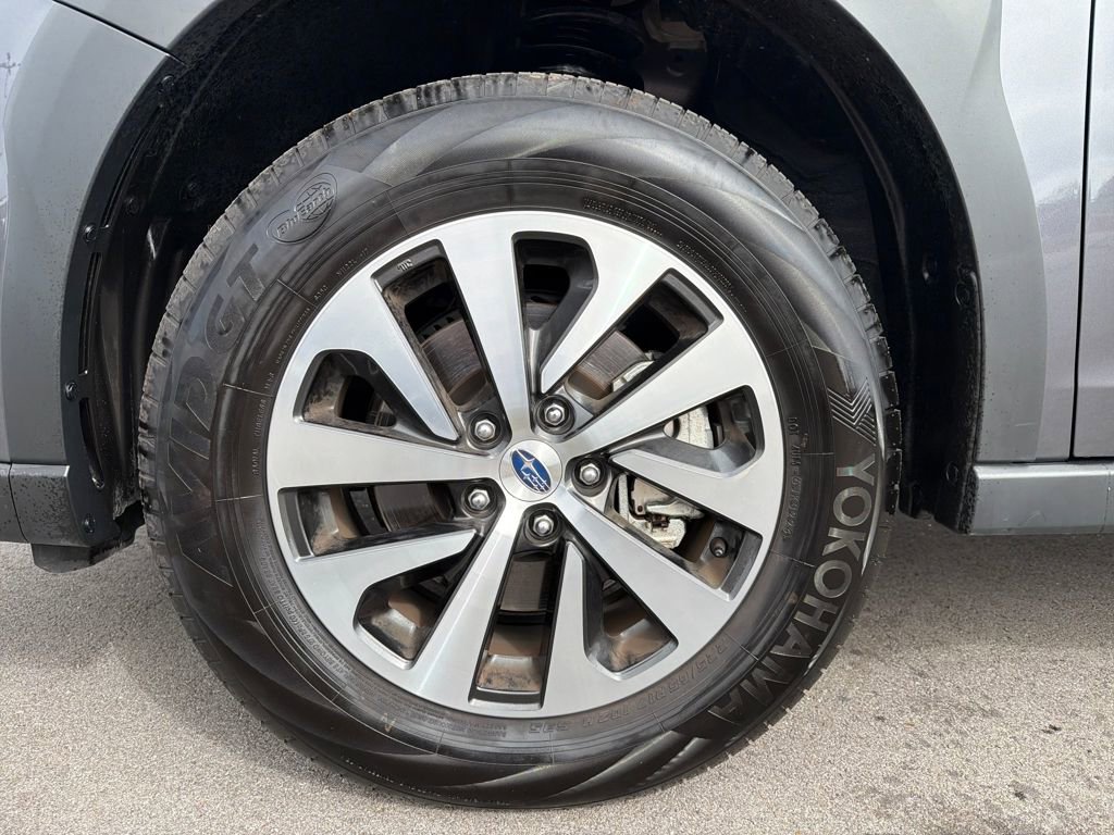 Used 2025 Subaru Outback Premium image 2