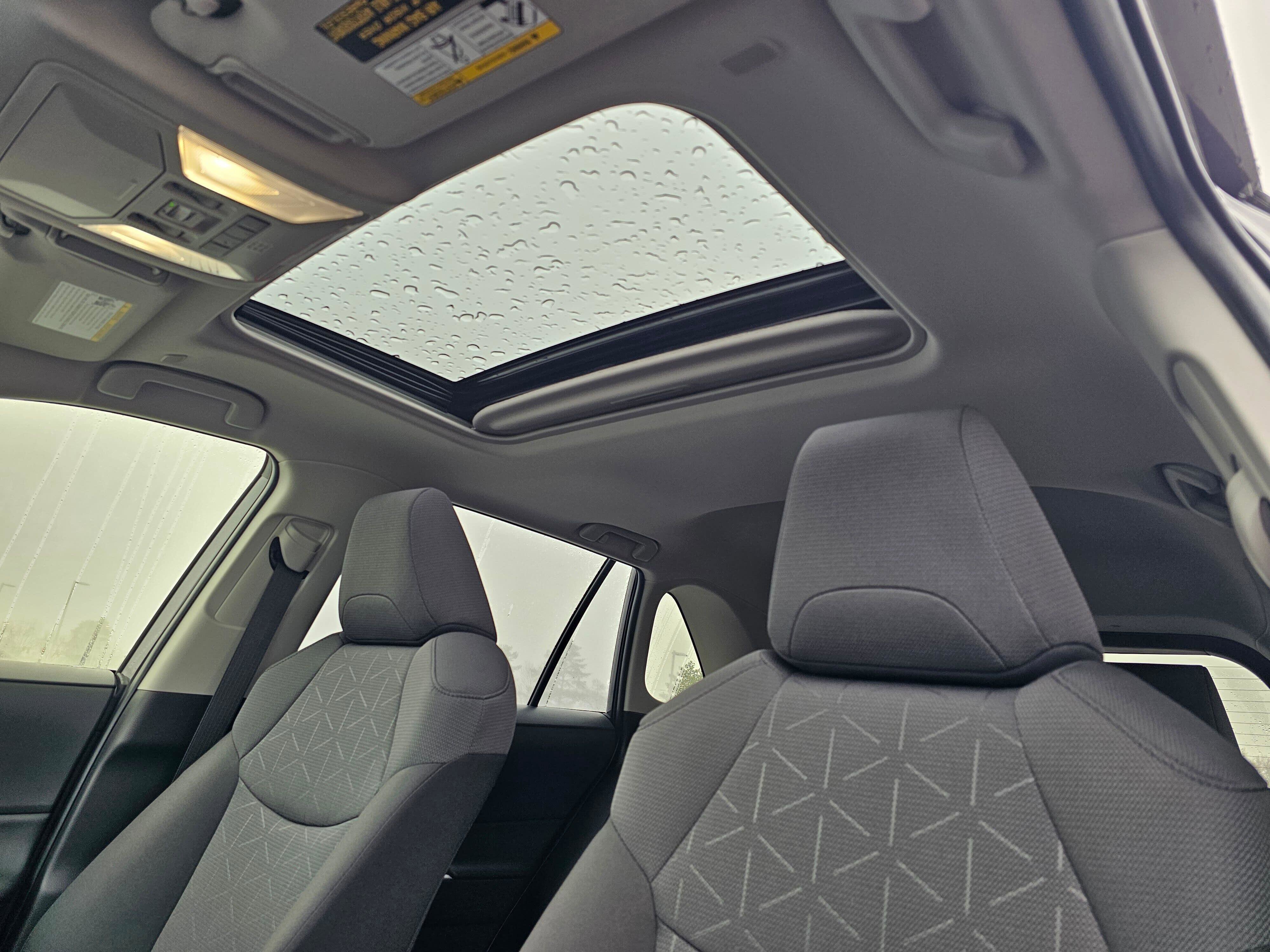 Used 2025 Toyota RAV4 XLE w/ Convenience Package image 29