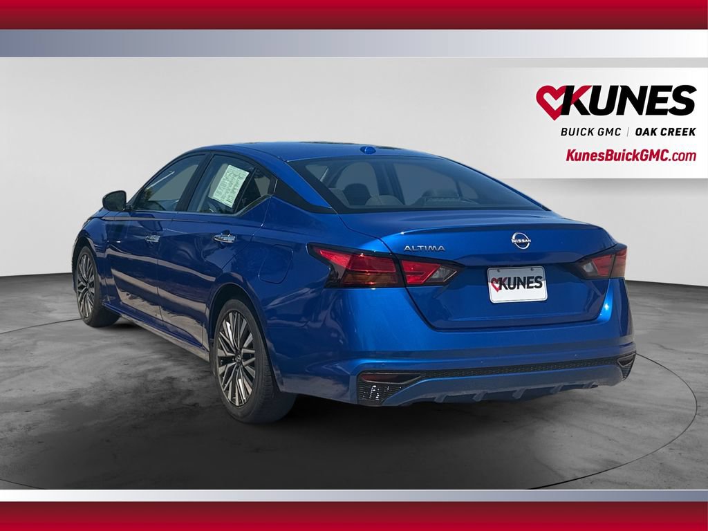 Used 2025 Nissan Altima 2.5 SV FWD image 8