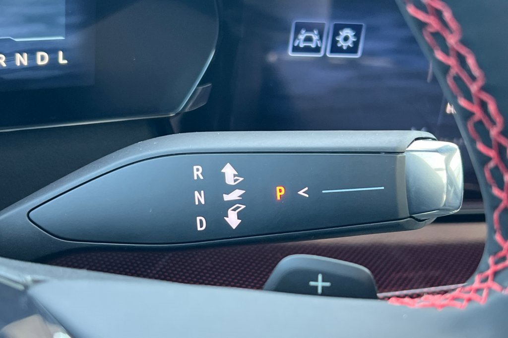 New 2026 Chevrolet Traverse RS image 20