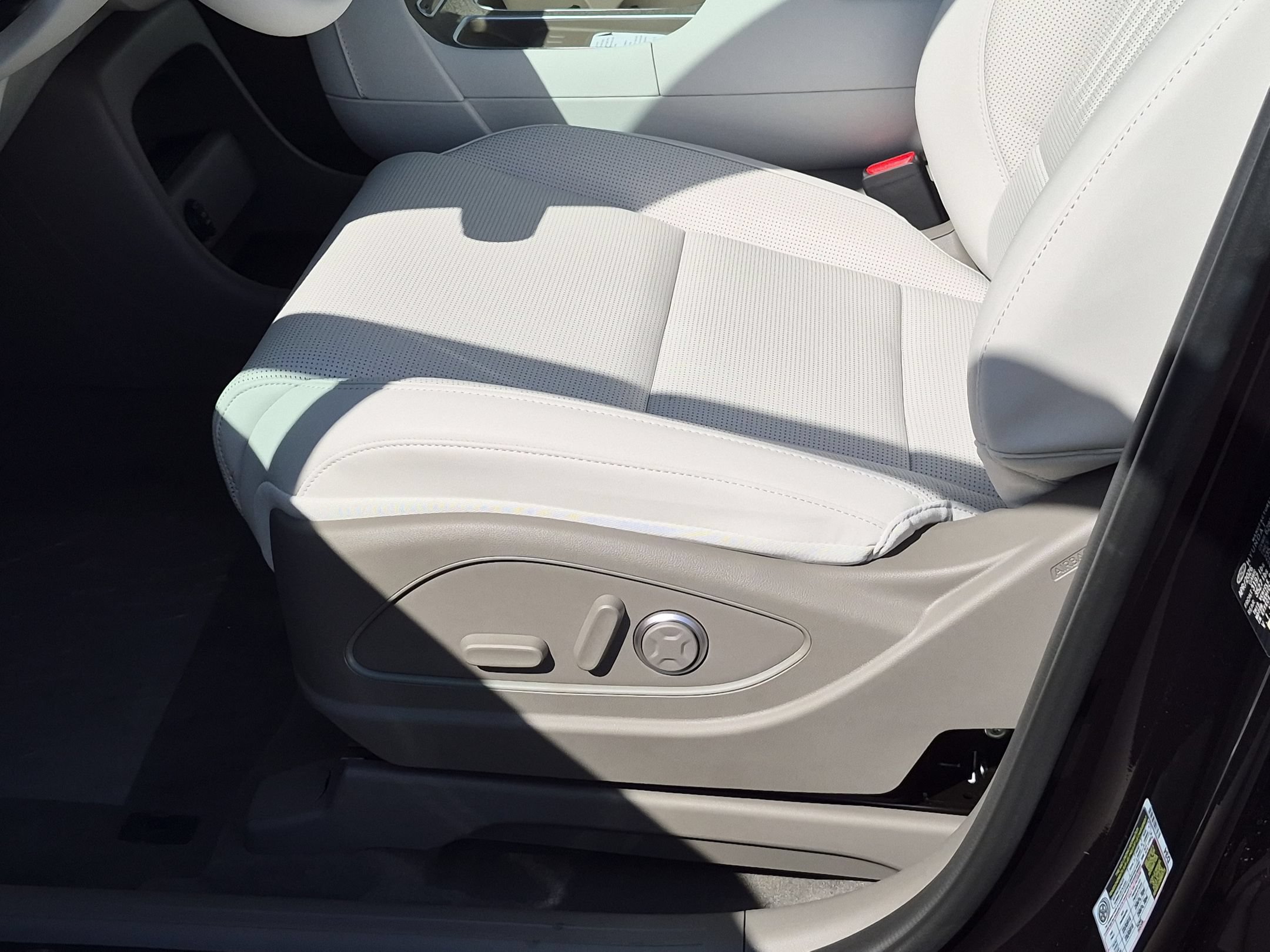 New 2026 Hyundai Palisade SEL Premium FWD image 14