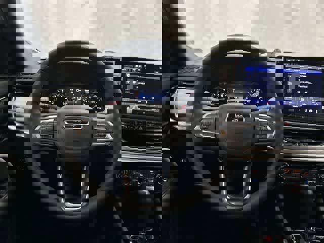 Used 2025 Jeep Compass Limited image 15