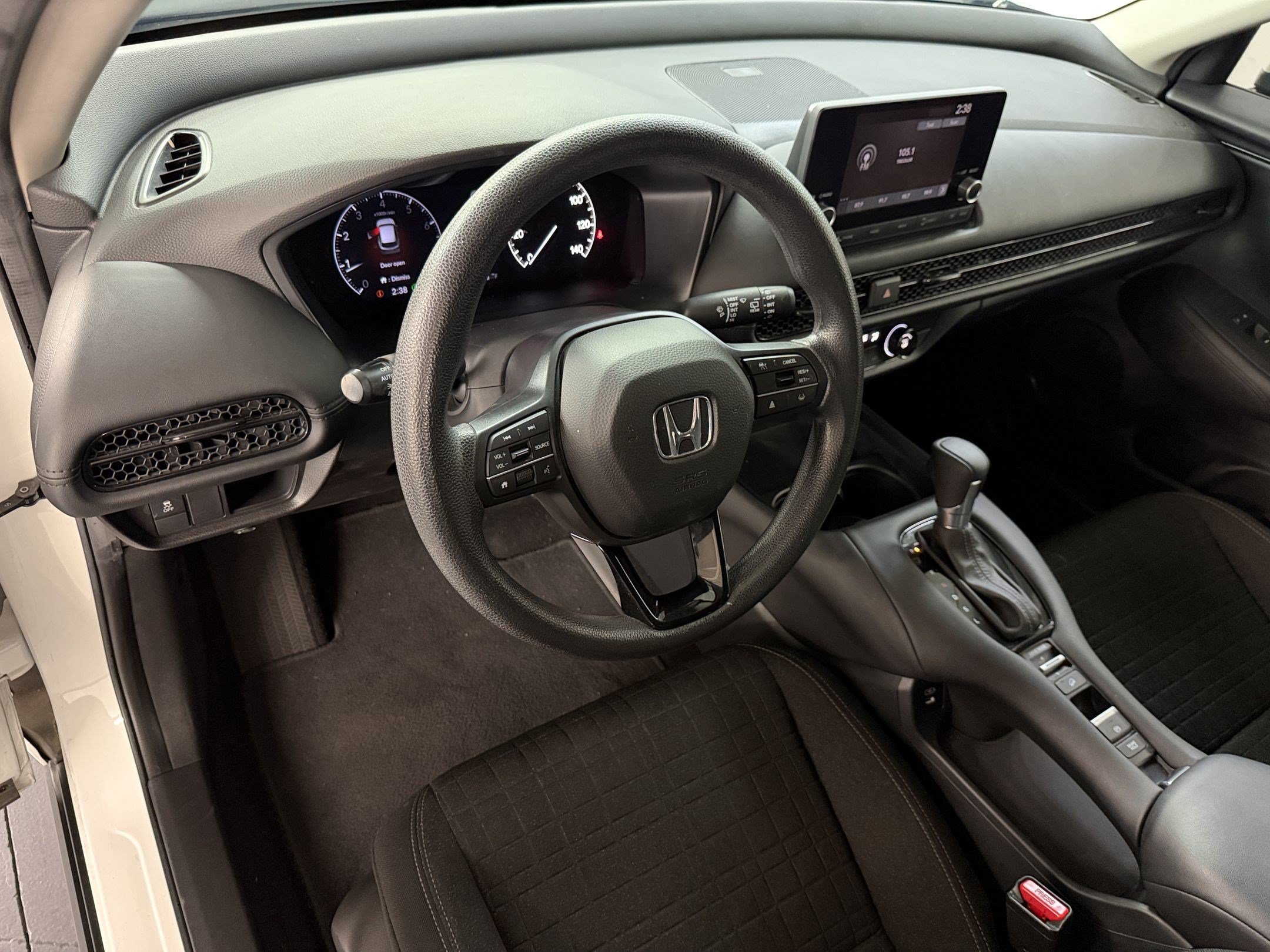 Certified 2024 Honda HR-V LX image 4