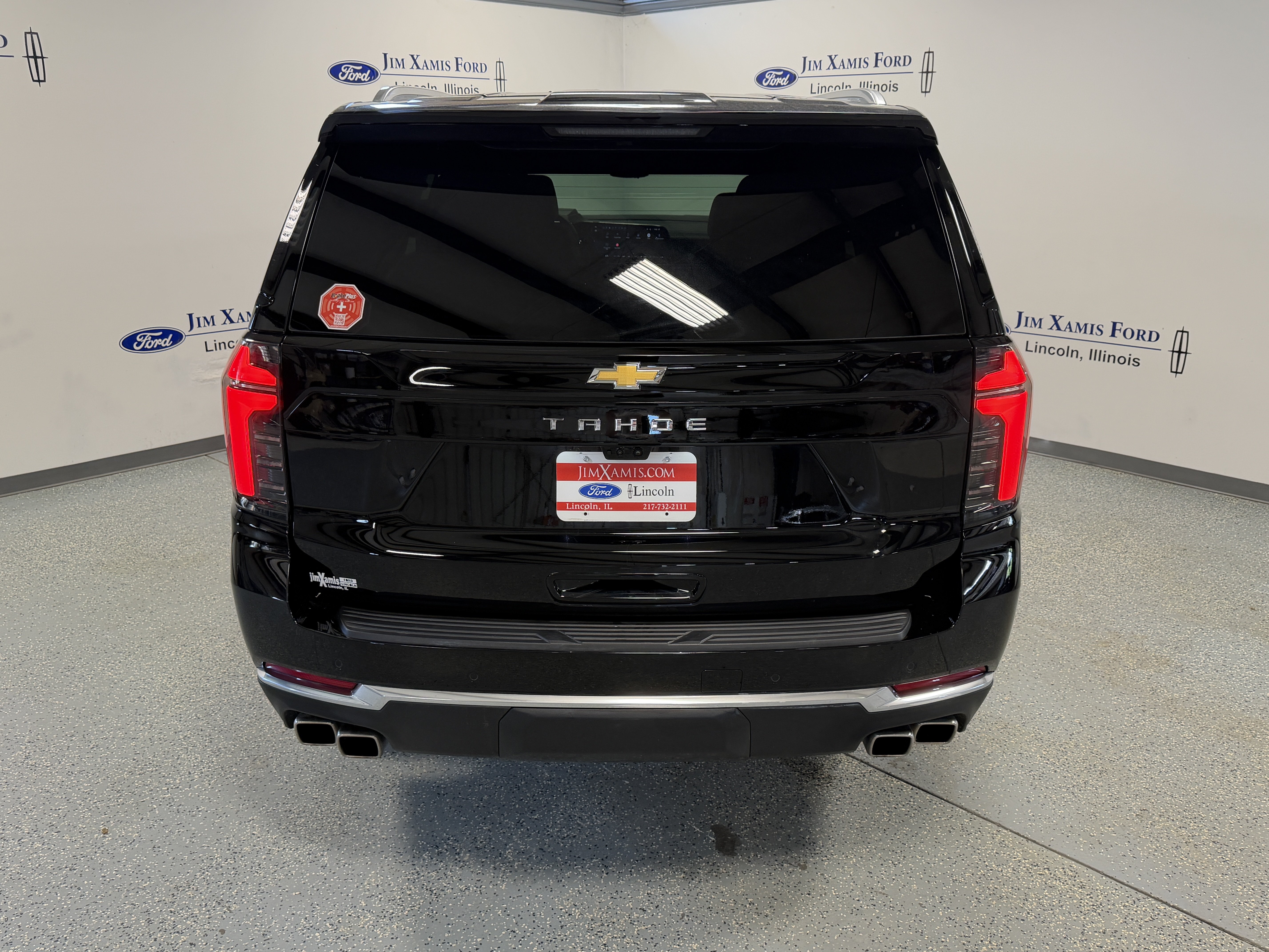 Used 2025 Chevrolet Tahoe High Country AWD/4WD image 31
