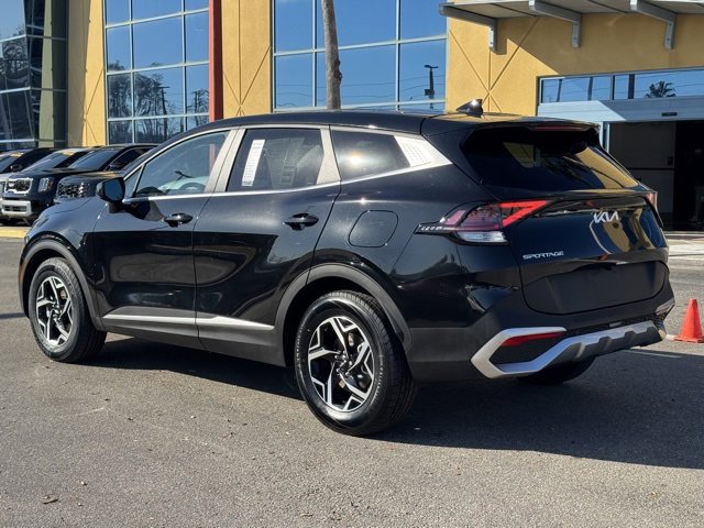 Certified 2024 Kia Sportage LX image 3
