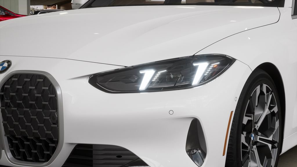 Used 2026 BMW 430i Coupe w/ Premium Package RWD image 28