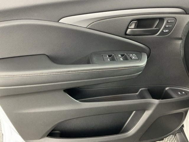 Certified 2023 Honda Passport TrailSport image 7