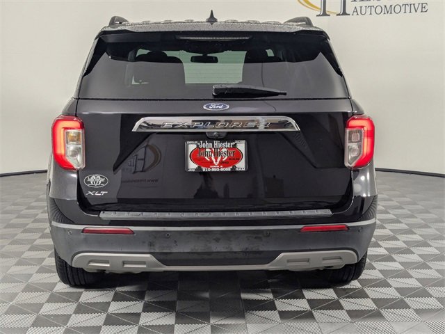 Used 2021 Ford Explorer XLT w/ Equipment Group 202A image 6