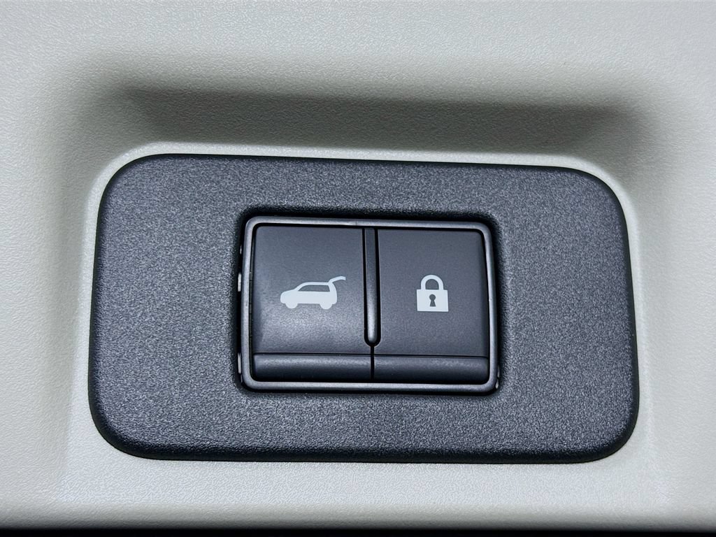 Certified 2025 Nissan Ariya AWD image 31