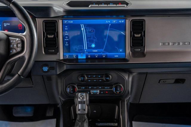 Used 2022 Ford Bronco Outer Banks image 23