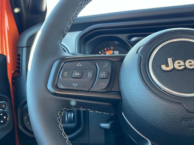 Used 2025 Jeep Wrangler Sport S image 15