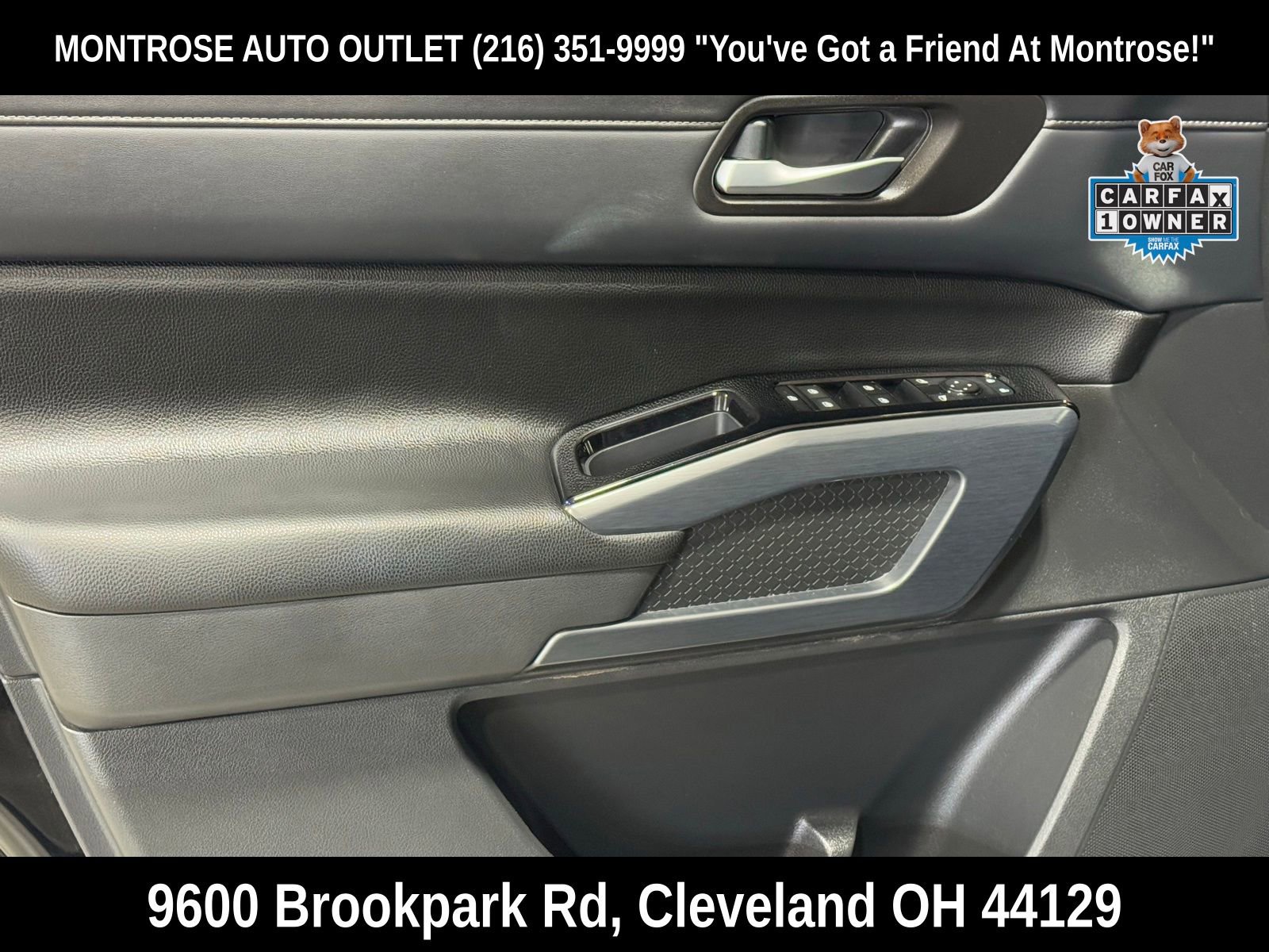 Used 2024 Nissan Pathfinder SL image 11