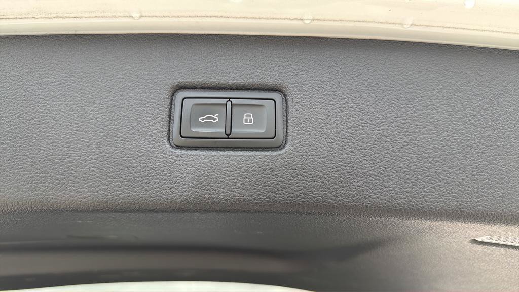 Used 2025 Audi Q7 3.0T Premium Plus AWD/4WD image 15