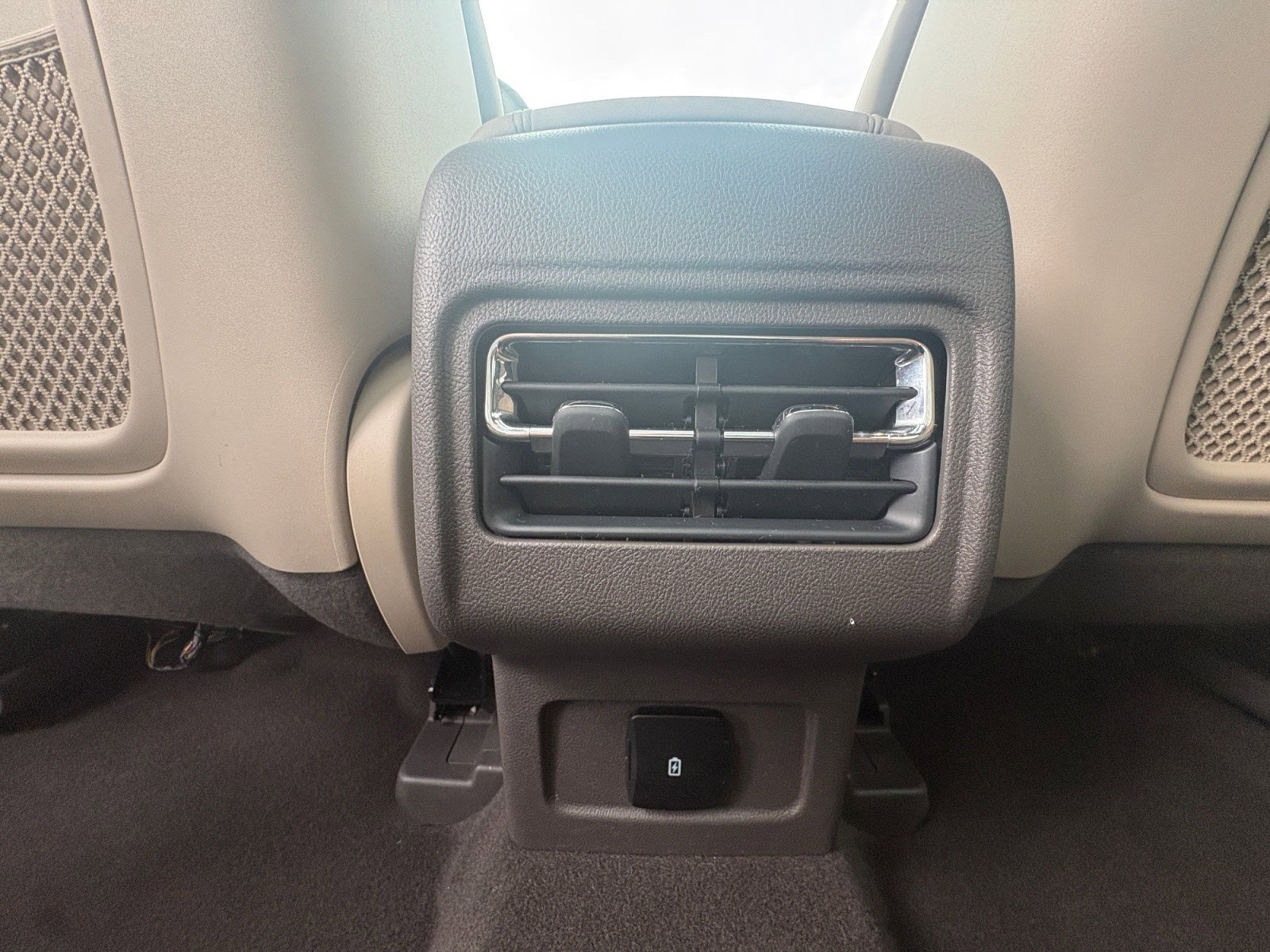 Used 2024 Lincoln Corsair Grand Touring image 20