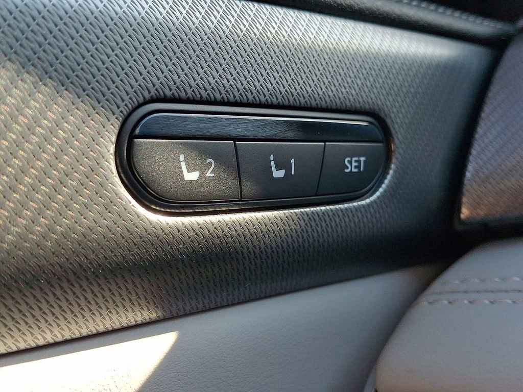 New 2026 INFINITI QX60 Luxe w/ Cargo Package image 17