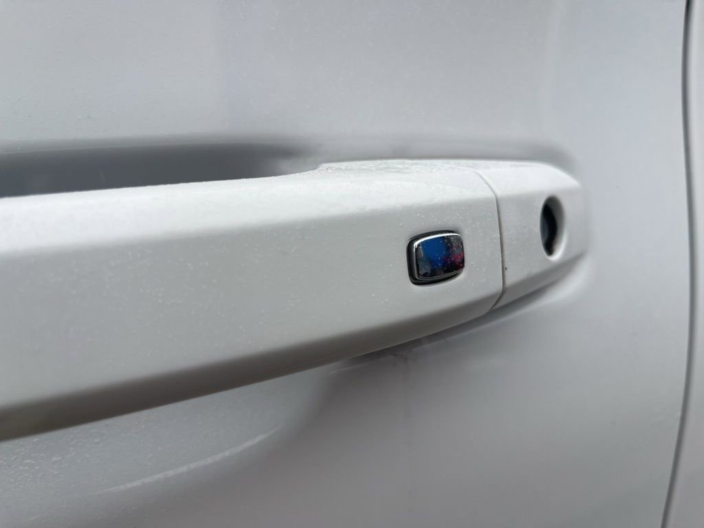 Used 2021 GMC Yukon AT4 w/ AT4 Premium Plus Package image 12