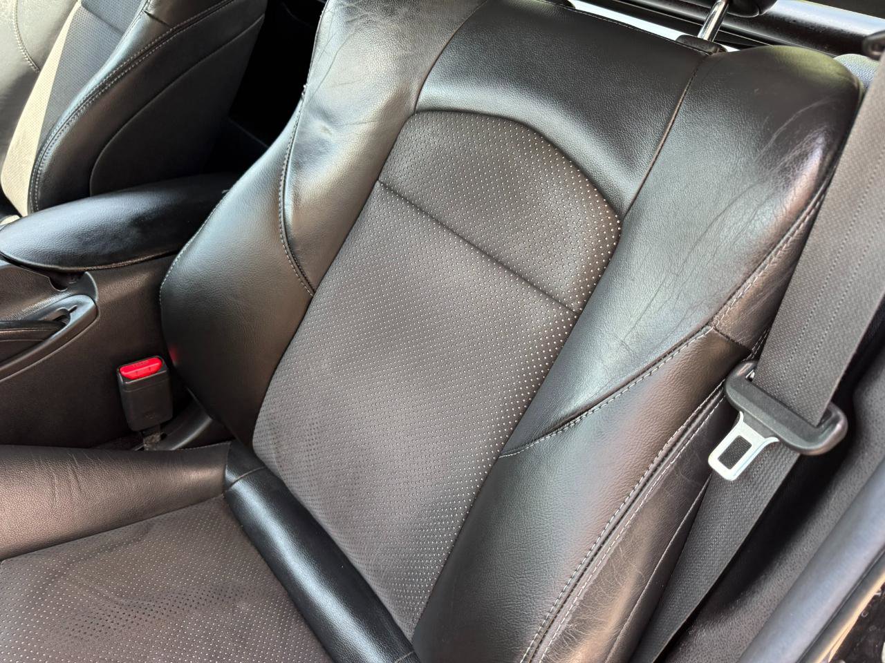 Used 2012 Nissan 370Z Touring w/ Sport Pkg RWD image 27
