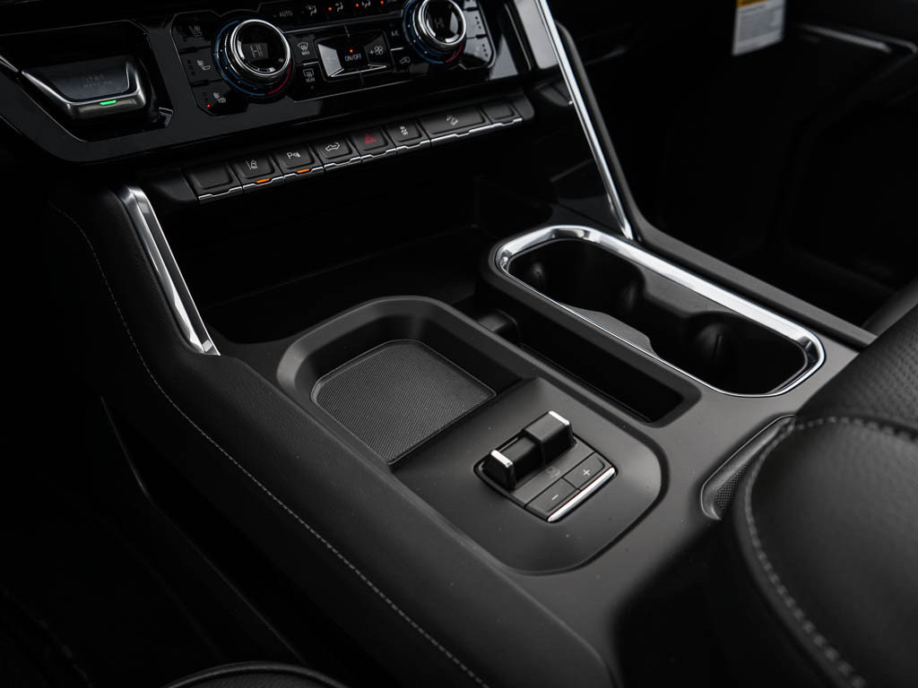 New 2026 GMC Sierra 3500 Denali w/ Denali Reserve Package image 25