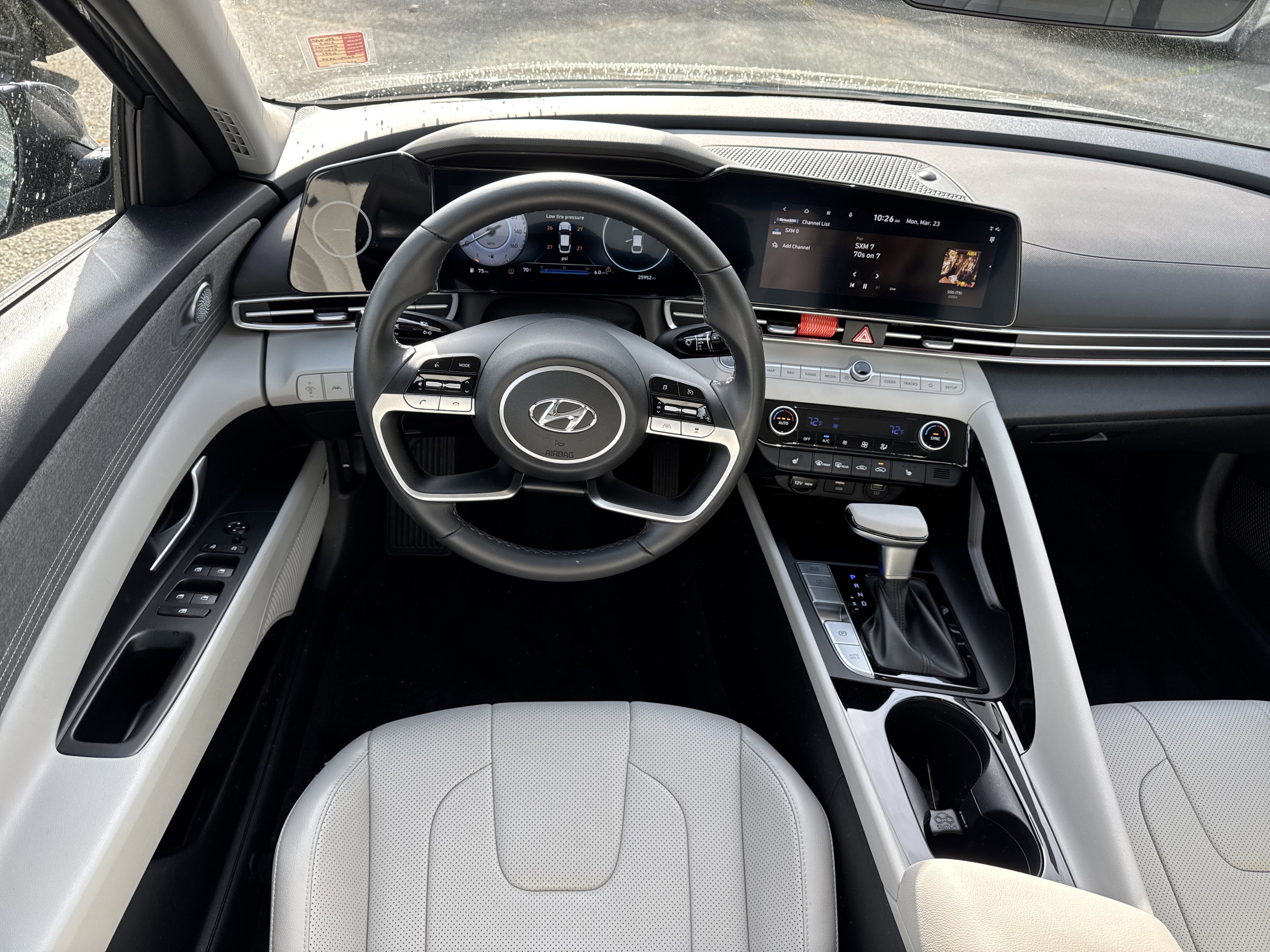 Used 2023 Hyundai Elantra Limited image 23