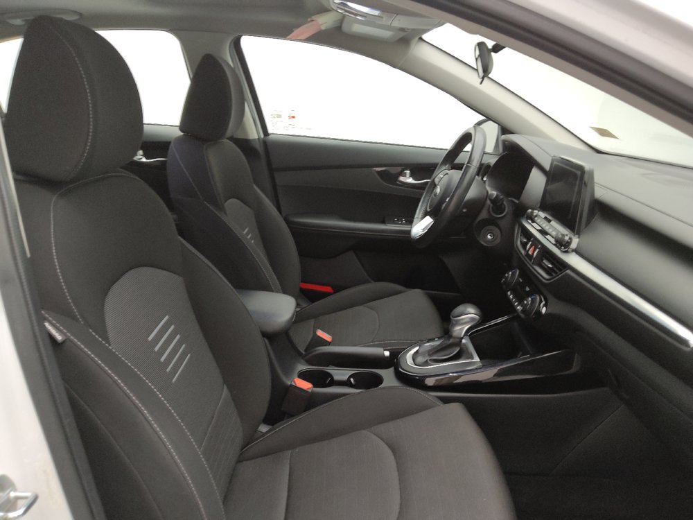 Used 2019 Kia Forte S w/ S Premium Package FWD image 21