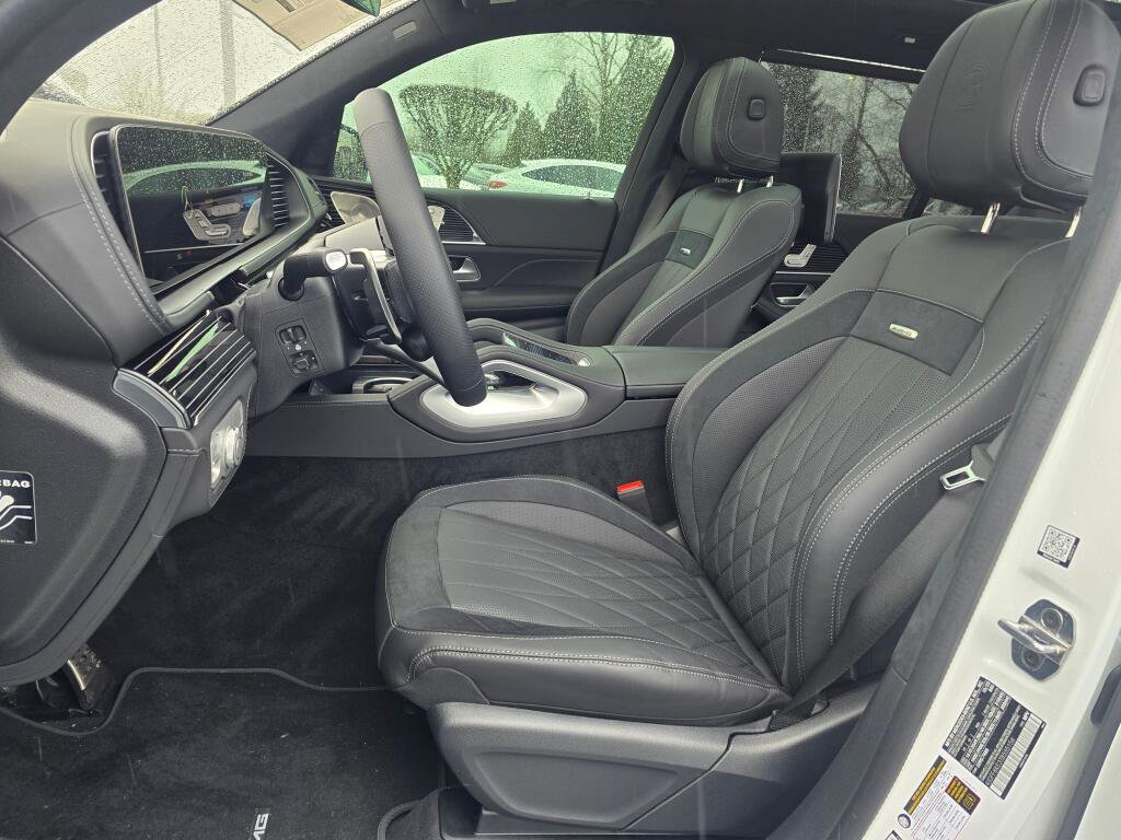 New 2026 Mercedes-Benz GLS 63 AMG 4MATIC image 13