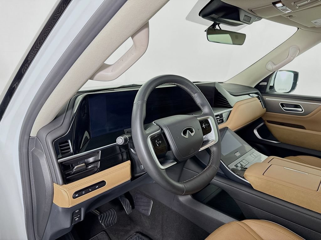 Used 2025 INFINITI QX80 Luxe w/ Exterior Package AWD/4WD image 4