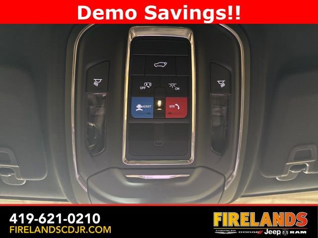 New 2025 Jeep Grand Cherokee Limited w/ Trailer Tow Package image 31