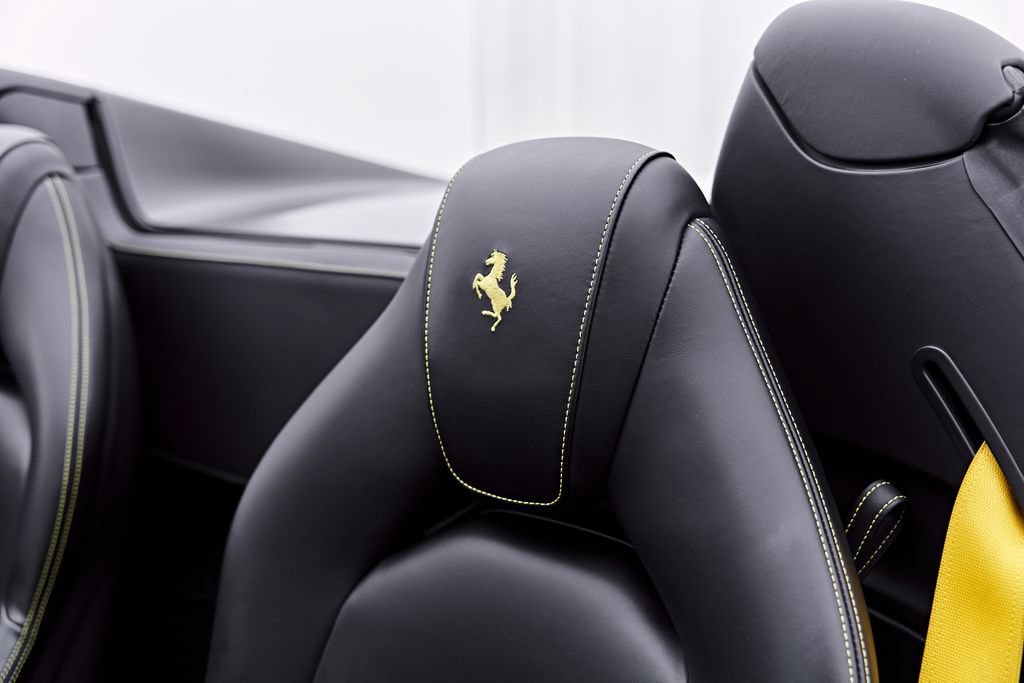 Used 2019 Ferrari 488 Spider RWD image 59