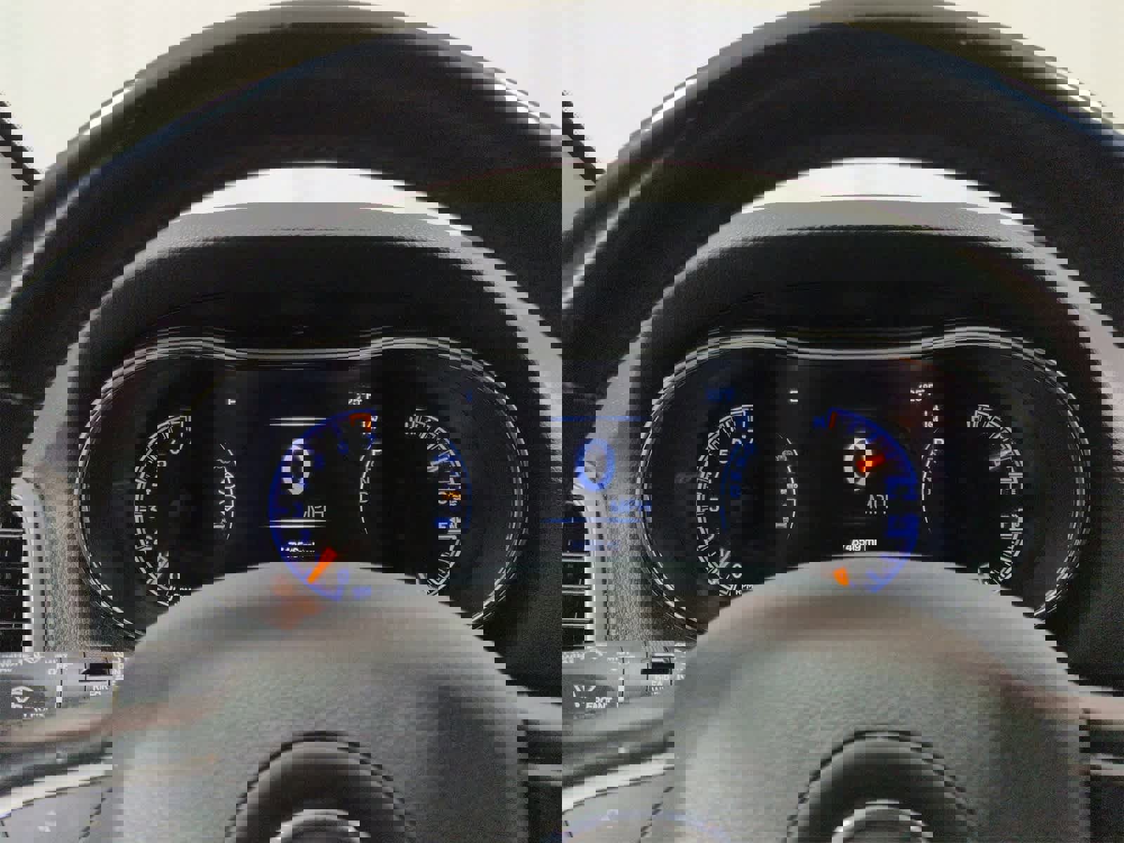 Certified 2021 Jeep Grand Cherokee Laredo X image 34