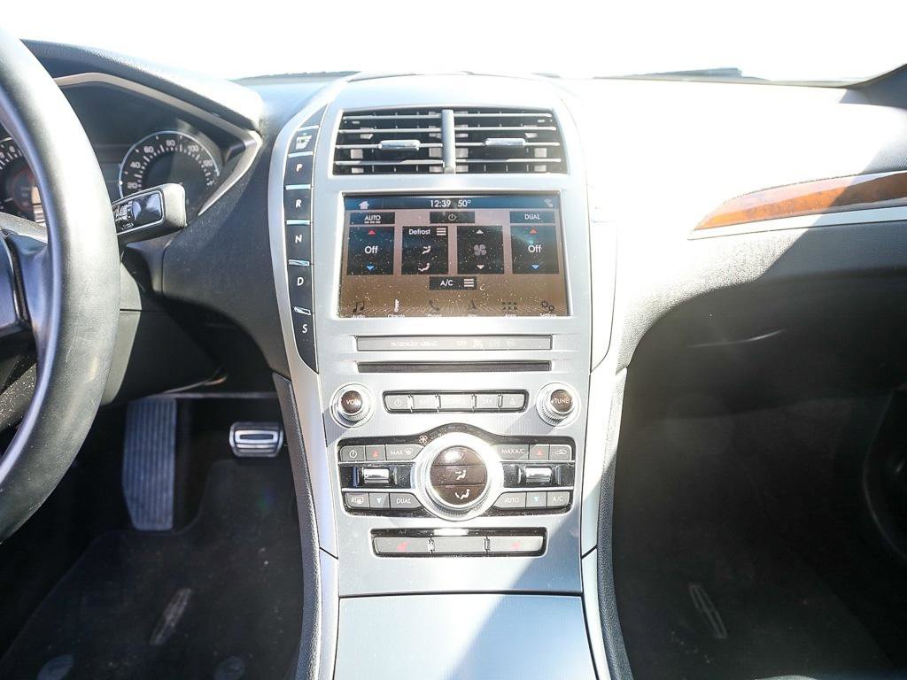 Used 2018 Lincoln MKZ Select w/ Select Plus Package image 16