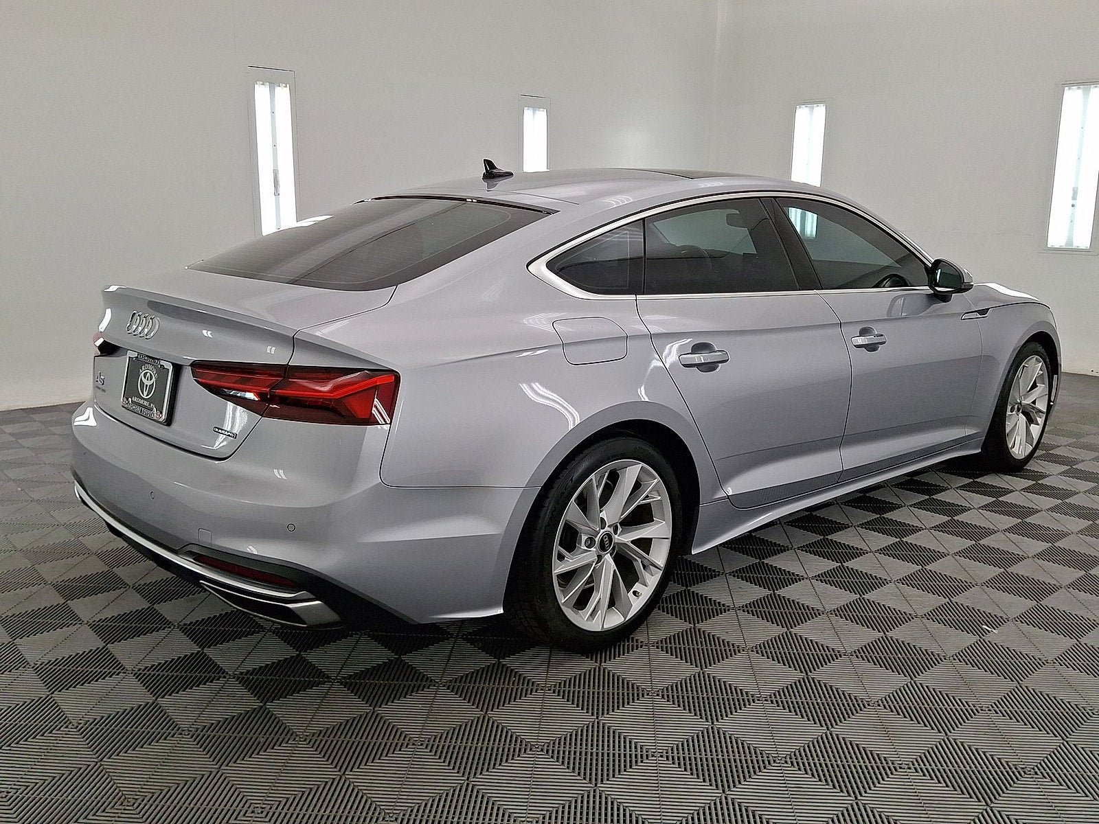 Used 2022 Audi A5 2.0T Premium w/ Convenience Package AWD/4WD image 17