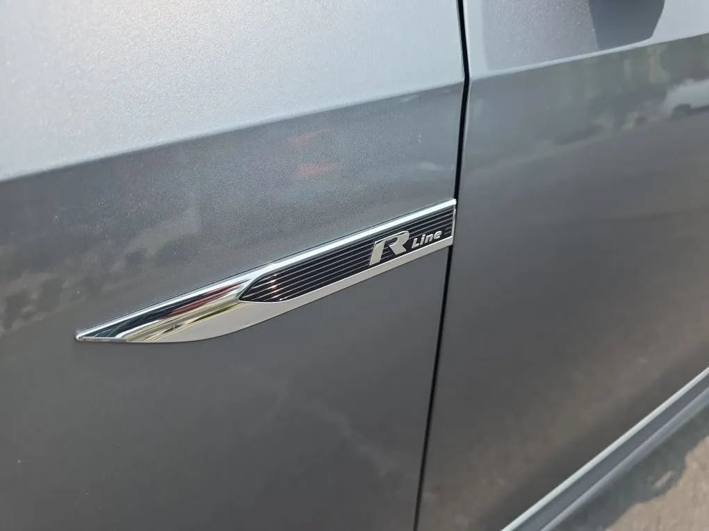 Used 2017 Volkswagen Passat 1.8T R-Line FWD image 13