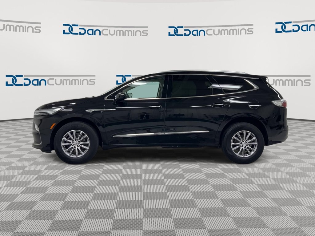 Used 2023 Buick Enclave Essence w/ Trailering Package, 5000 lbs. FWD image 5