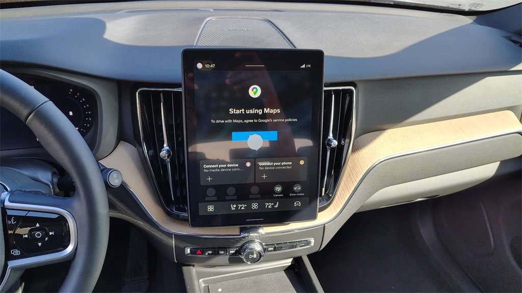 New 2026 Volvo XC60 B5 Plus w/ Protection Package Premier image 19