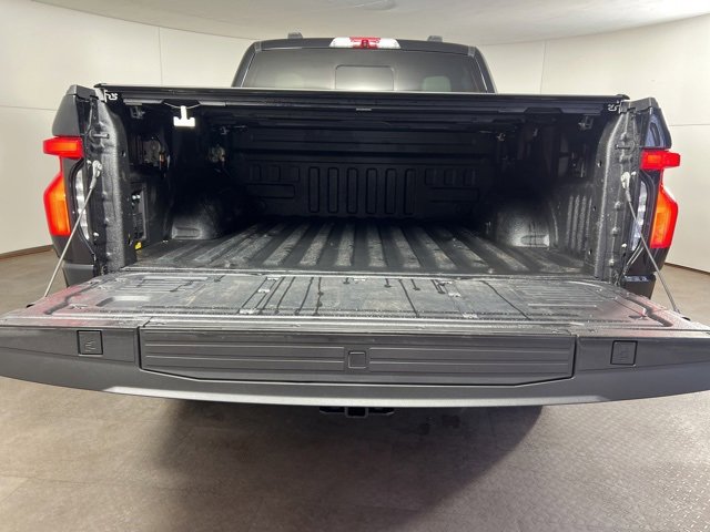 Used 2023 Ford F150 Lightning Platinum image 28
