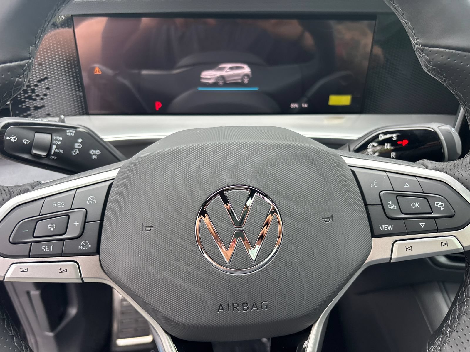 New 2026 Volkswagen Tiguan SE R-Line FWD image 11